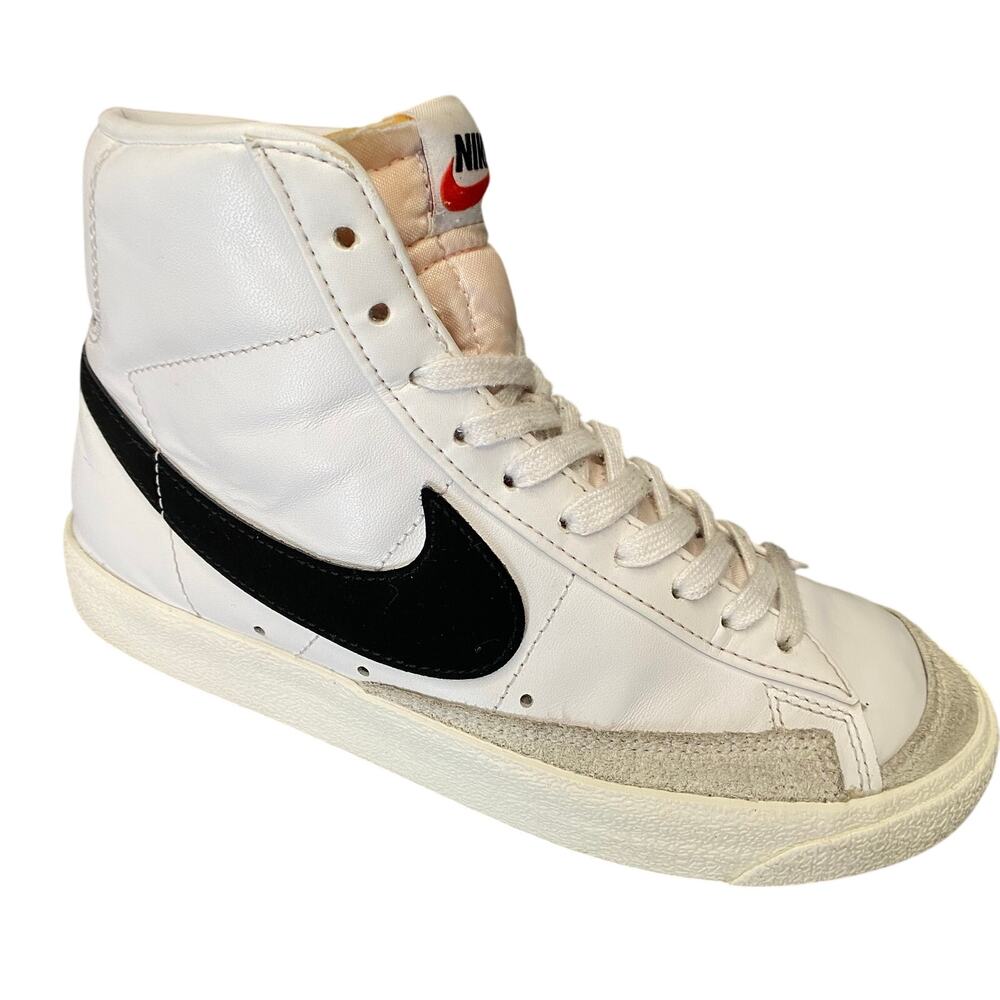 Nike Blazer Mid '77 Sneaker Women Sz 9 White Black High Tops